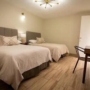 Bed & Breakfast In&out Guatemala-Stad